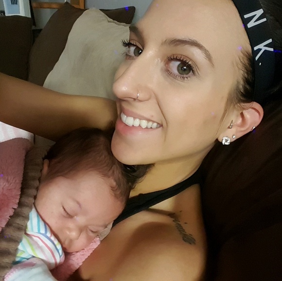 Meet your Posher, Kaelie - Picture 1 of 1